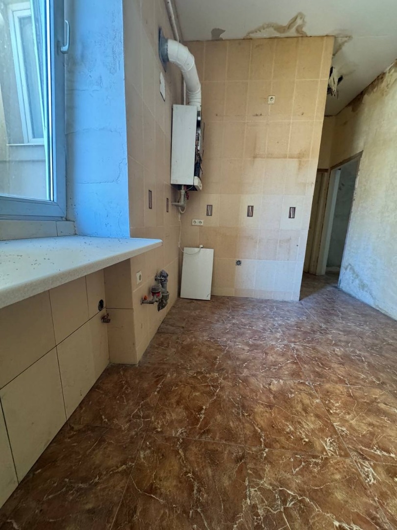 продажа трехкомнатной квартиры номер A-173832 в Приморском районе, фото номер 14